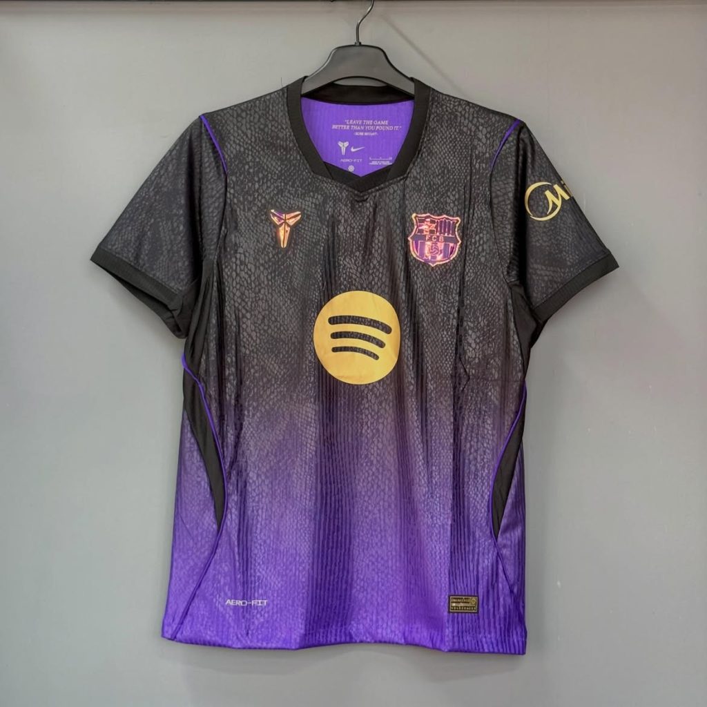 BARCELONA AWAY KIT